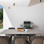 Moel By Rent Istria Βίλα Loborika