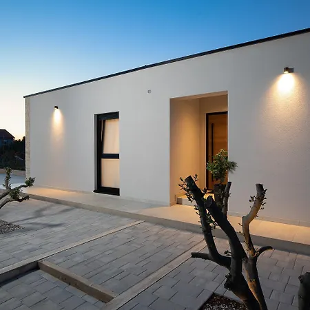 Moel By Rent Istria Βίλα